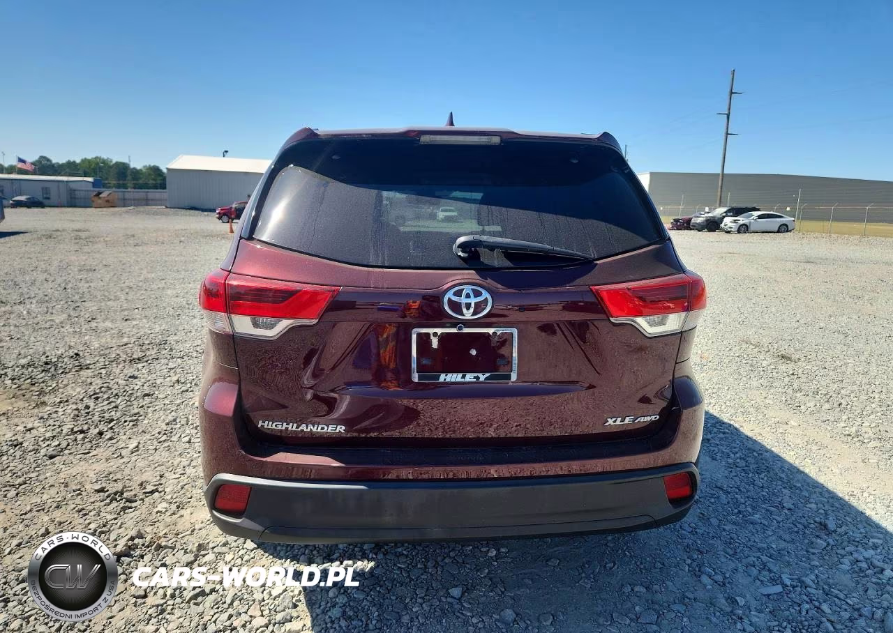 2018 Toyota Highlander Xle VIN:5TDJZRFH4JS804182 - 6