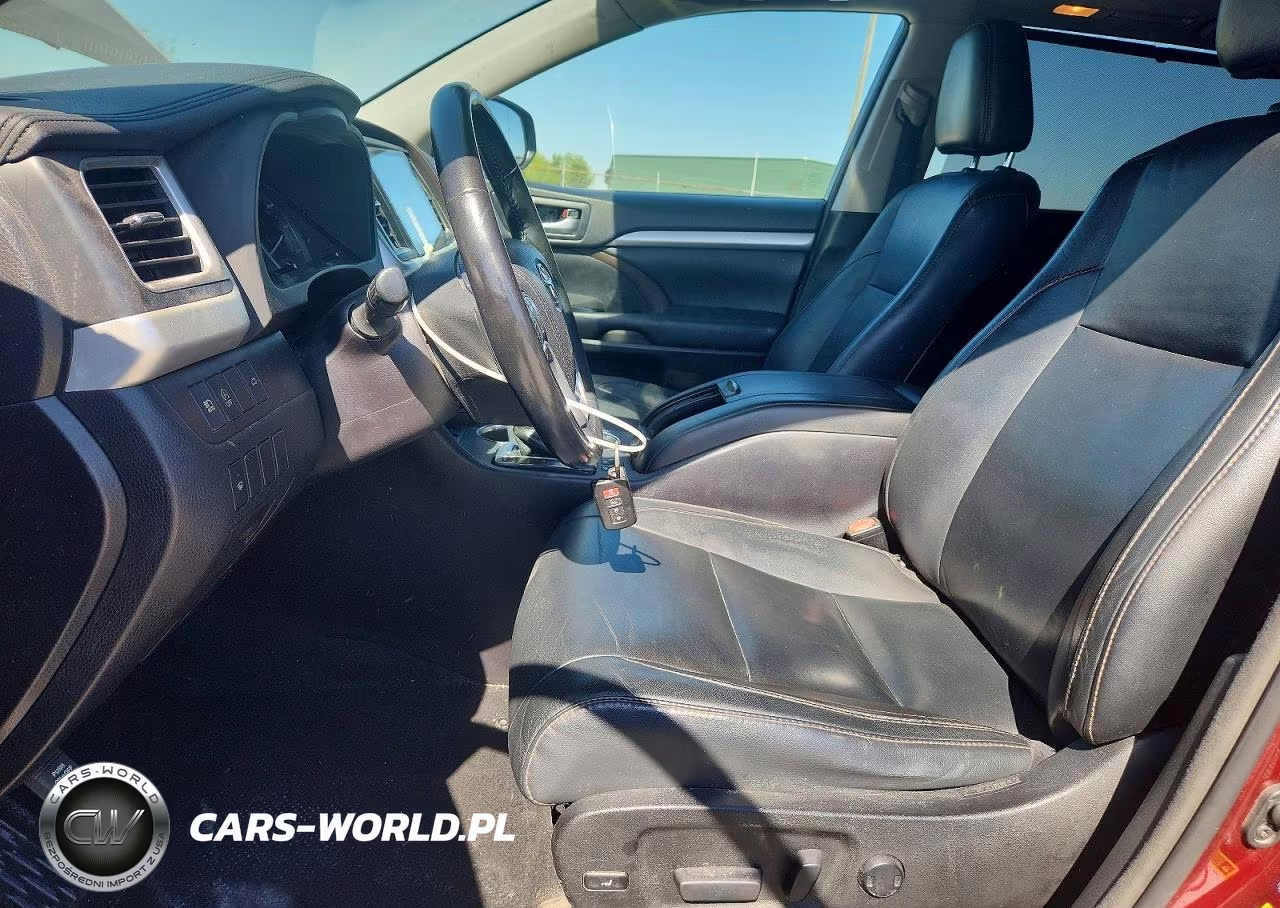 2018 Toyota Highlander Xle VIN:5TDJZRFH4JS804182 - 7