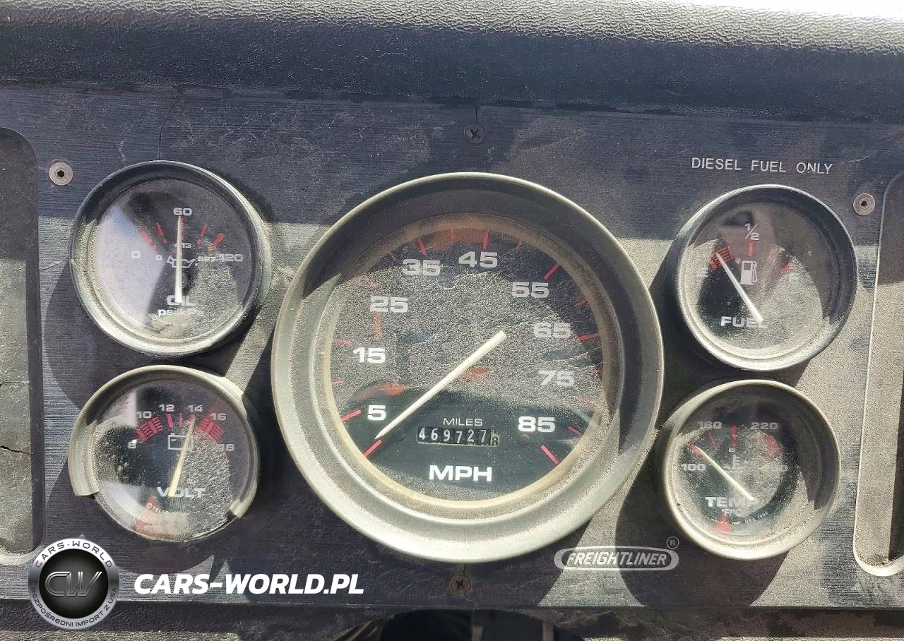 1998 Freightliner Chassis M - Delivery Truck VIN:4UZA4FF46WC990953 - 9