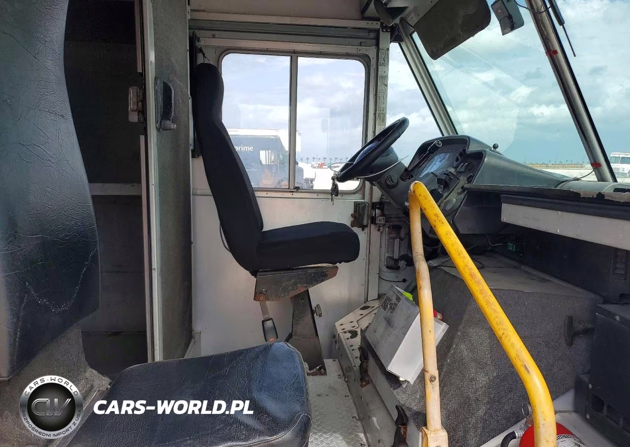 2012 Ford Econoline - Box Truck VIN:1FC2E3KL2CDA91739 - 11