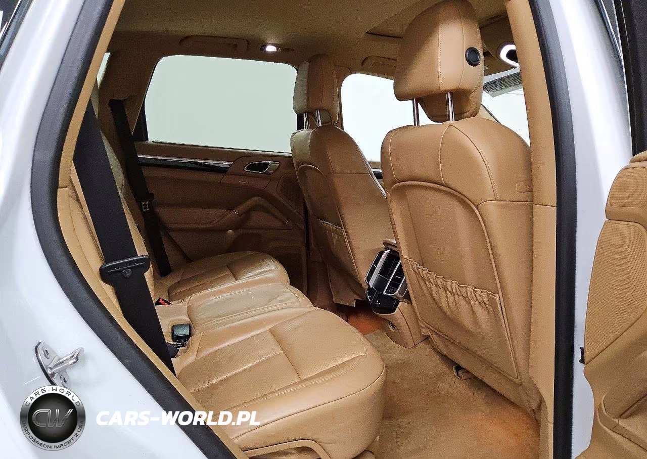2013 Porsche Cayenne VIN:WP1AA2A23DLA19707 - 11