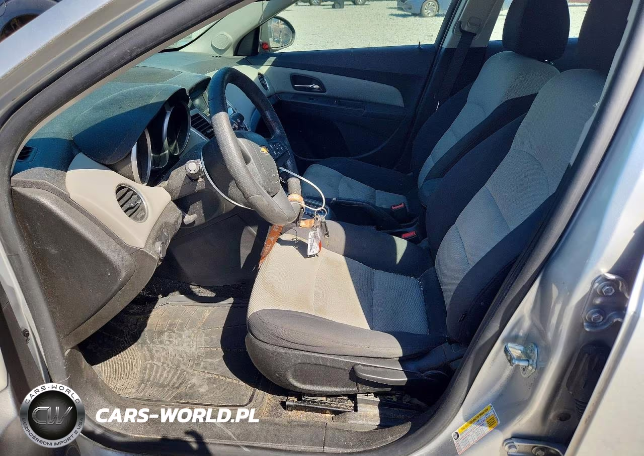 2015 Chevrolet Cruze Ls VIN:1G1PA5SHXF7267067 - 7