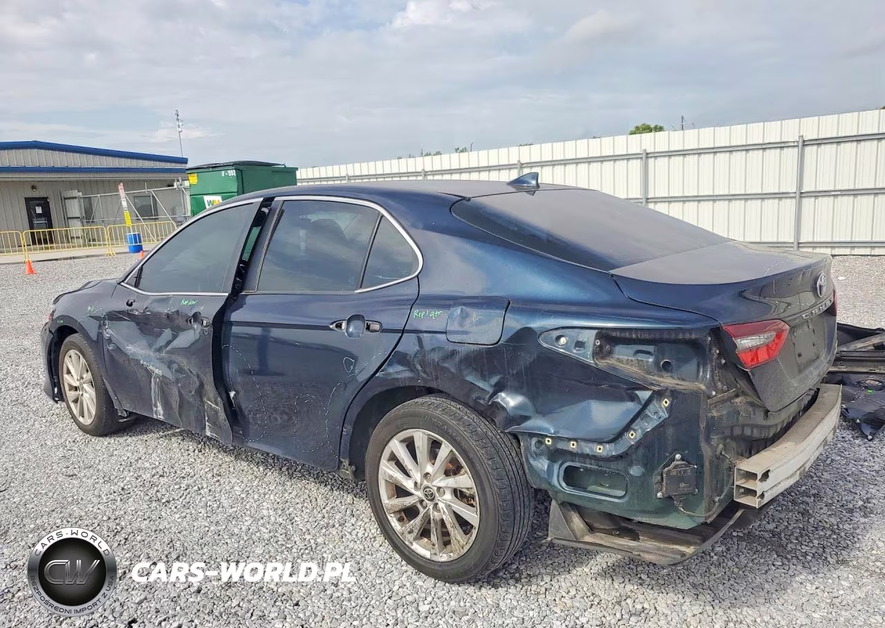 2021 Toyota Camry Le VIN:4T1C11BKXMU037940 - 2