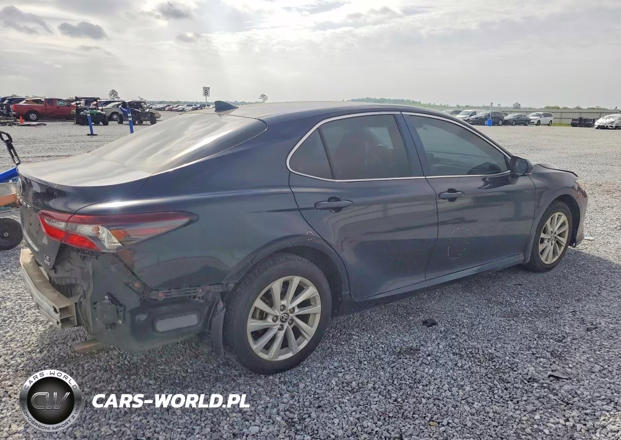 2021 Toyota Camry Le VIN:4T1C11BKXMU037940 - 3