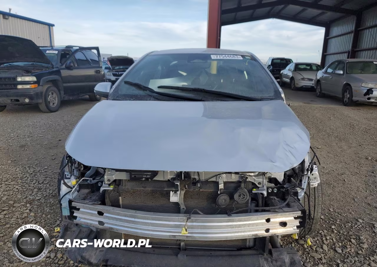 2023 Toyota Corolla Le VIN:JTDBDMHE4P3003156 - 5
