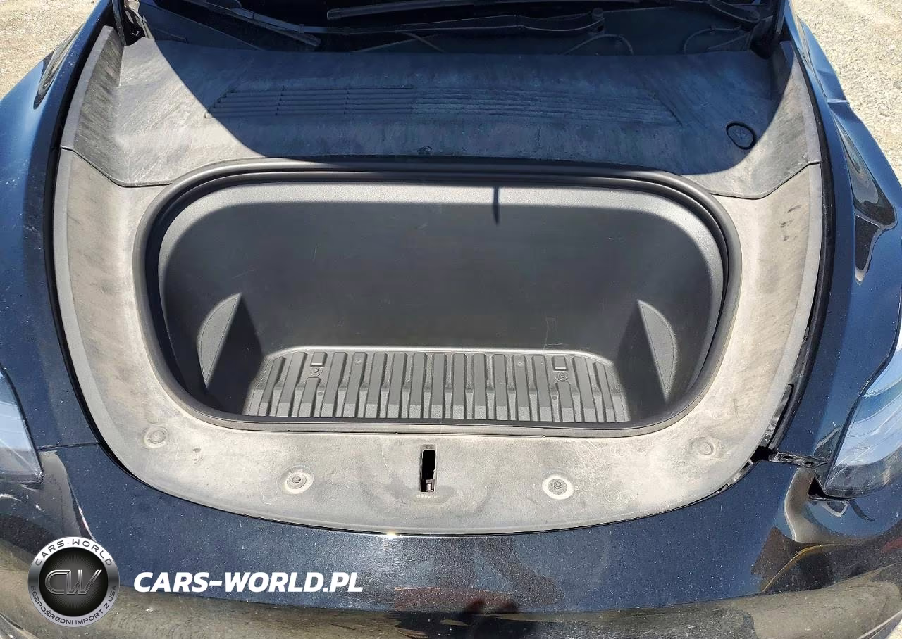 2021 Tesla Model Y VIN:5YJYGAEE3MF214691 - 12