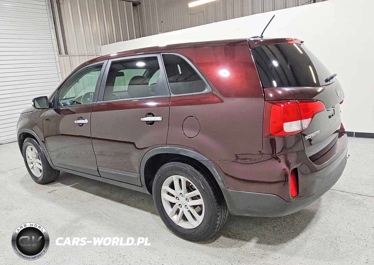 2015 Kia Sorento Lx VIN:5XYKT3A6XFG661218 - 2