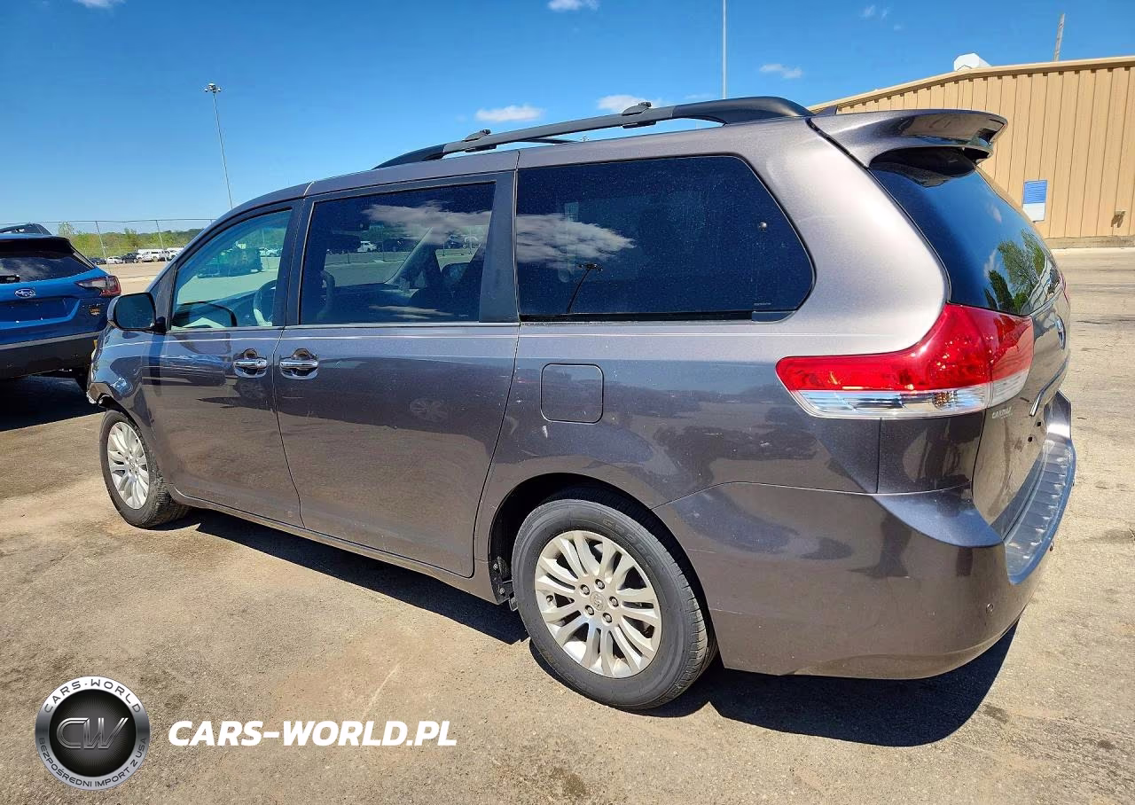 2014 Toyota Sienna Xle 8-Passenger VIN:5TDYK3DC3ES521589 - 2