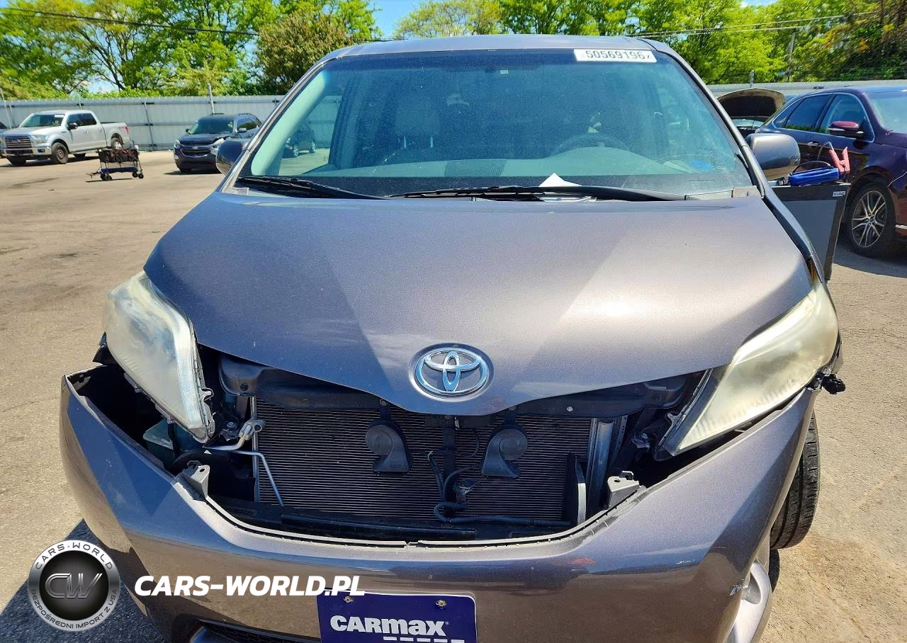 2014 Toyota Sienna Xle 8-Passenger VIN:5TDYK3DC3ES521589 - 5