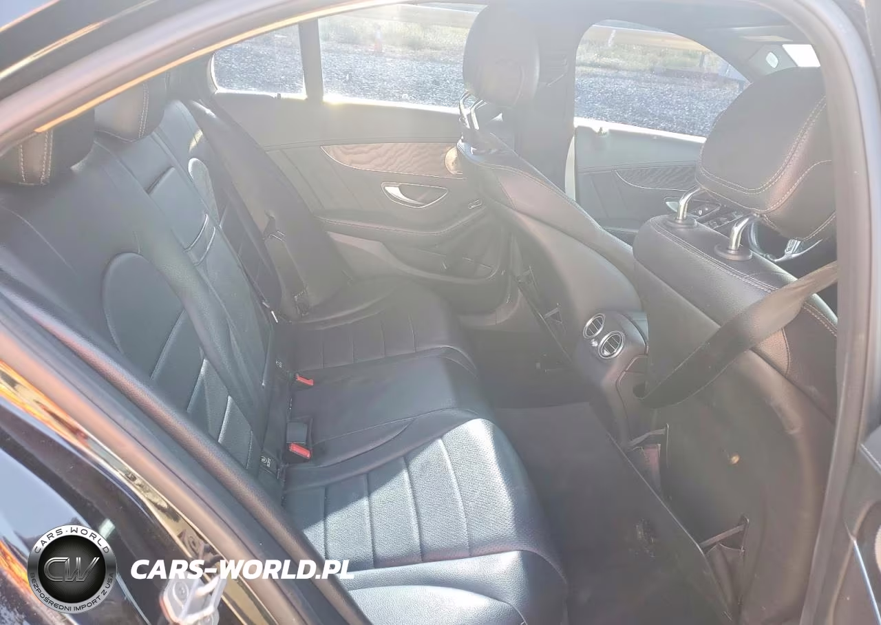 2015 Mercedes-Benz C 300 4Matic VIN:55SWF4KB8FU042911 - 10