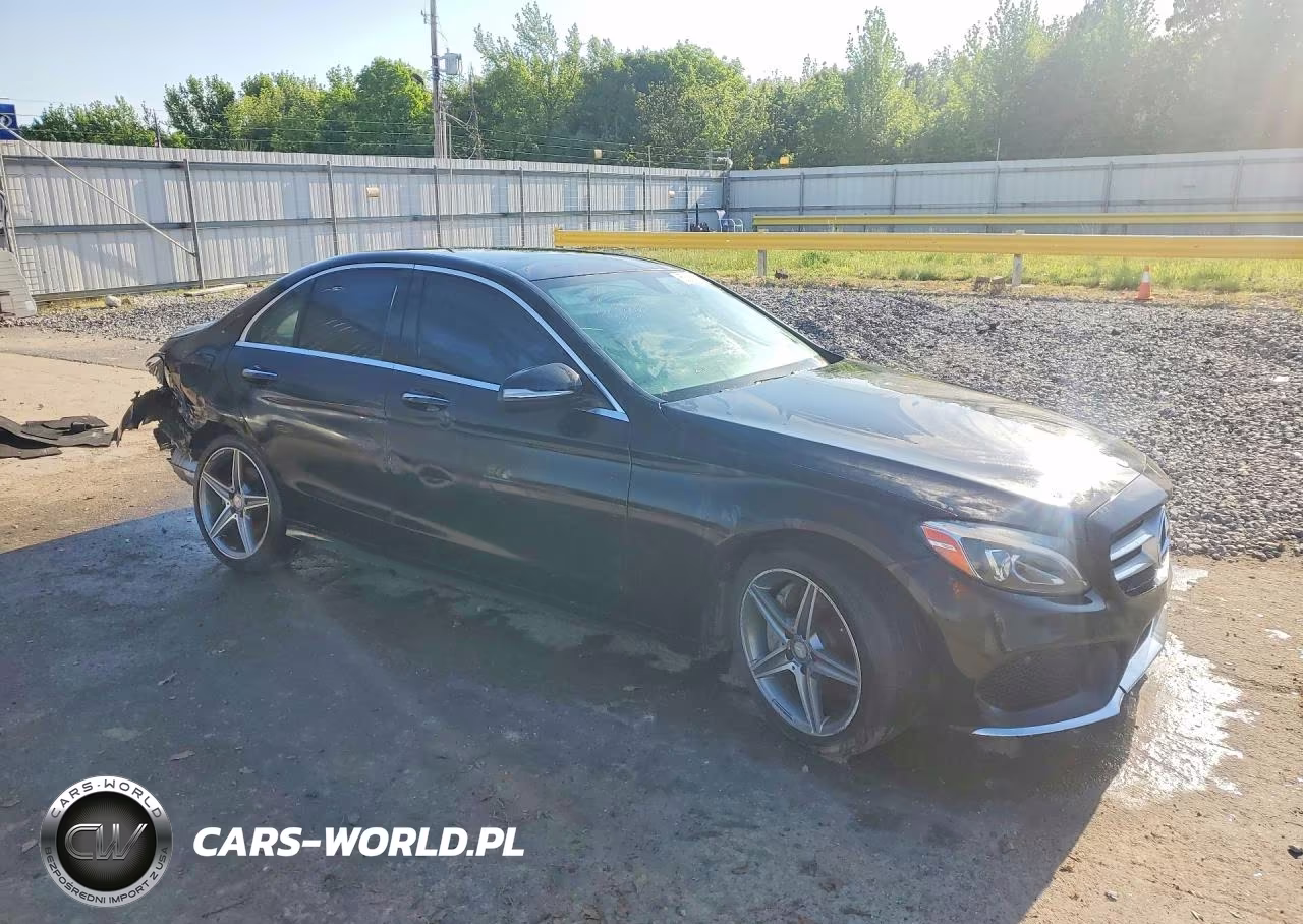 2015 Mercedes-Benz C 300 4Matic VIN:55SWF4KB8FU042911 - 4