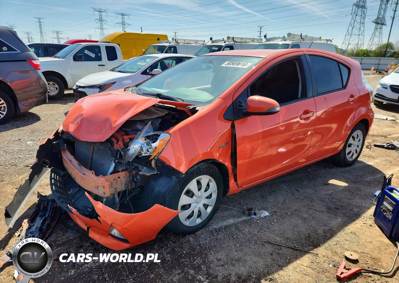 2014 Toyota Prius C Two
