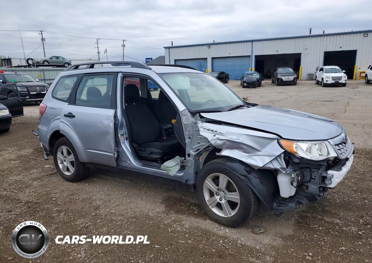 2013 Subaru Forester 2.5X VIN:JF2SHABC2DH425419 - 4