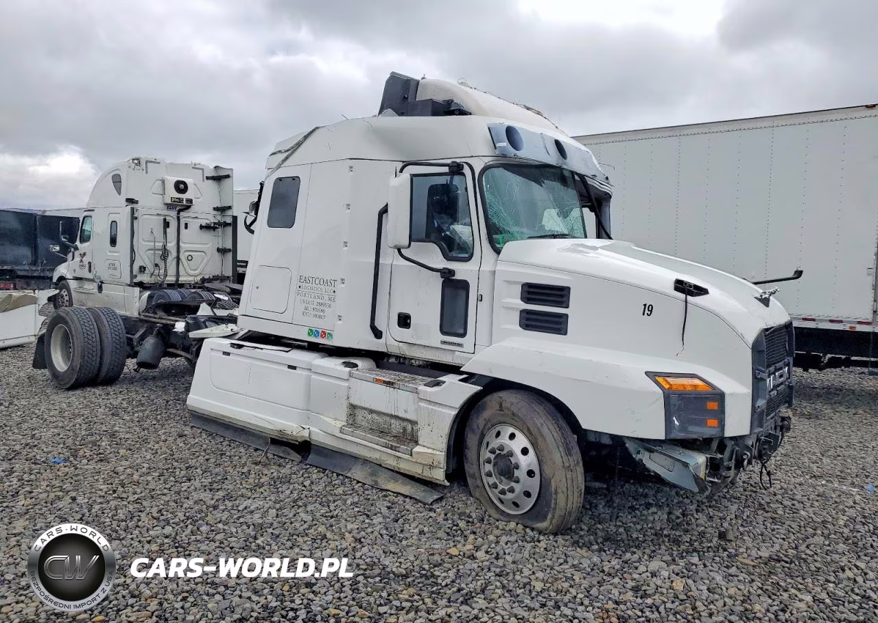 2023 Mack Anthem Semi Truck