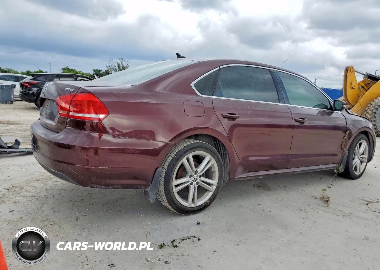 2014 Volkswagen Passat Se VIN:1VWBN7A31EC064935 - 3
