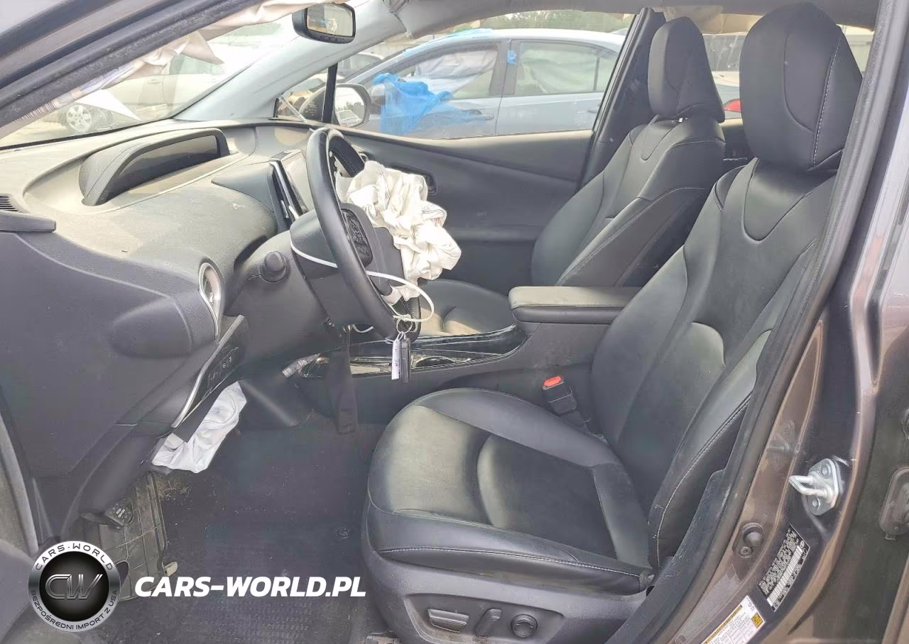 2021 Toyota Prius Prime Limited VIN:JTDKAMFP9M3166930 - 7
