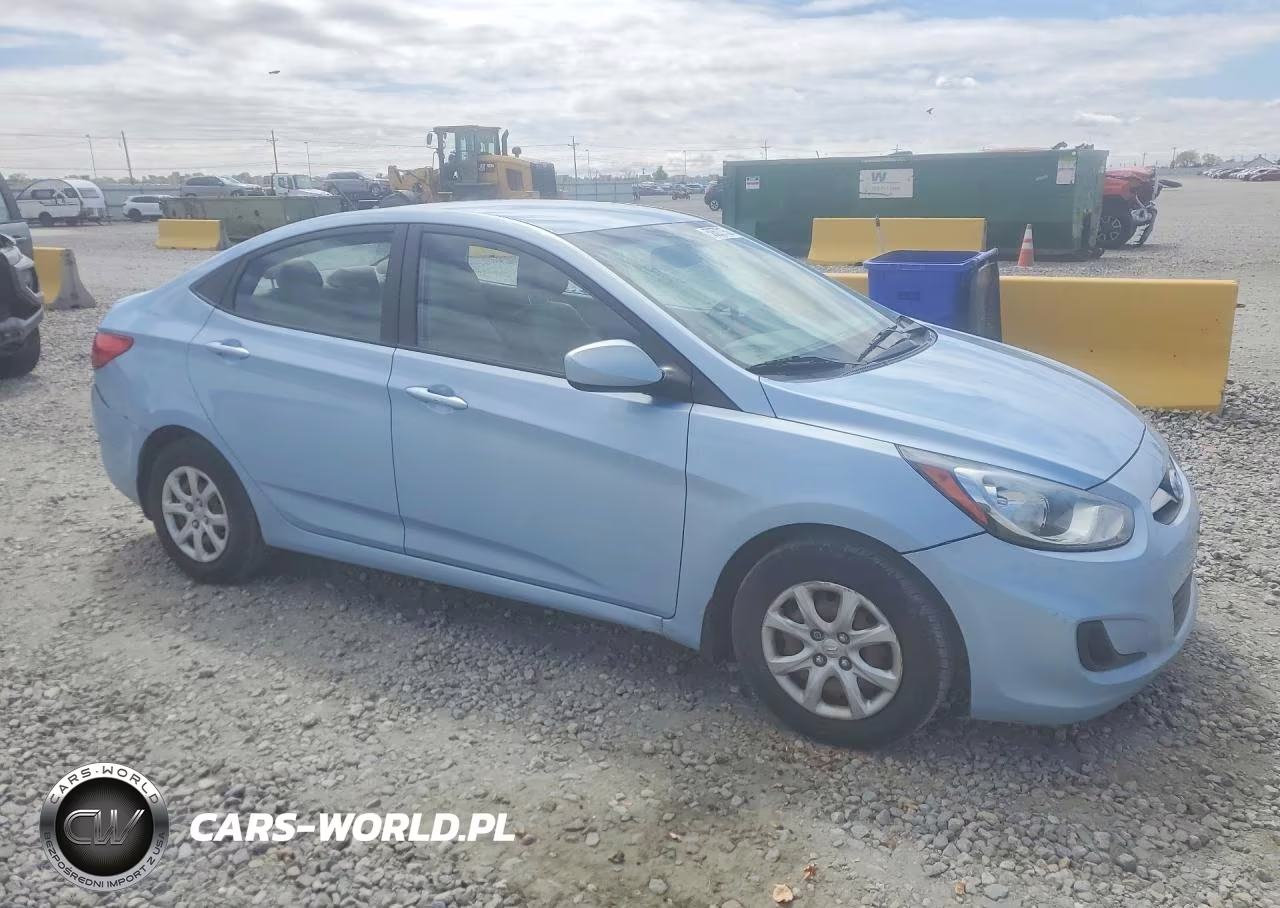 2013 Hyundai Accent Gls VIN:KMHCT4AEXDU402348 - 4