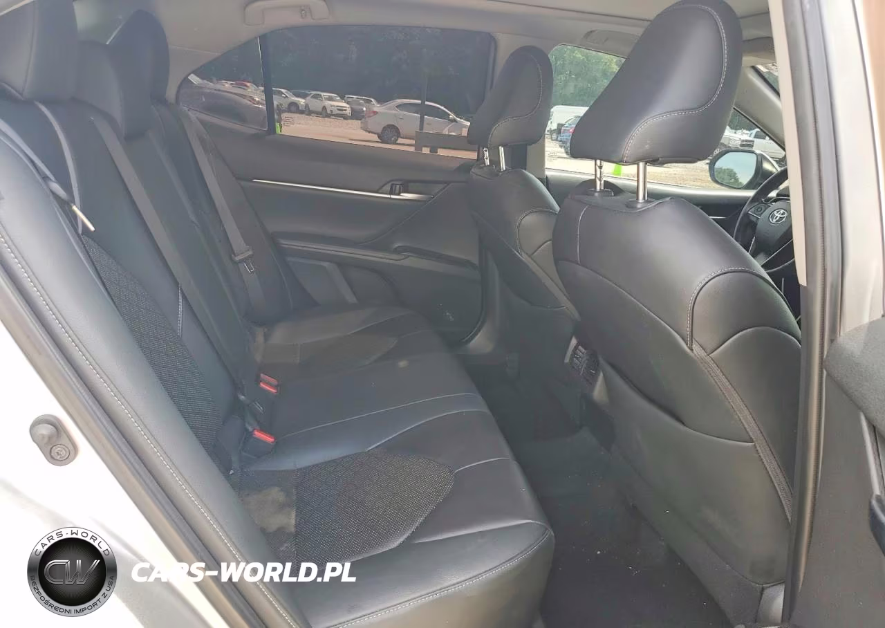 2019 Toyota Camry Xse VIN:4T1B61HK4KU835674 - 10