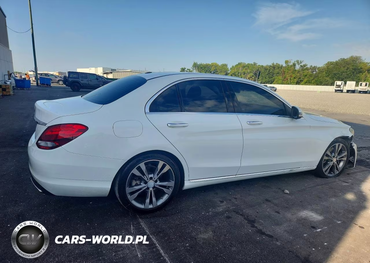 2016 Mercedes-Benz C 300 VIN:55SWF4JB8GU158676 - 3