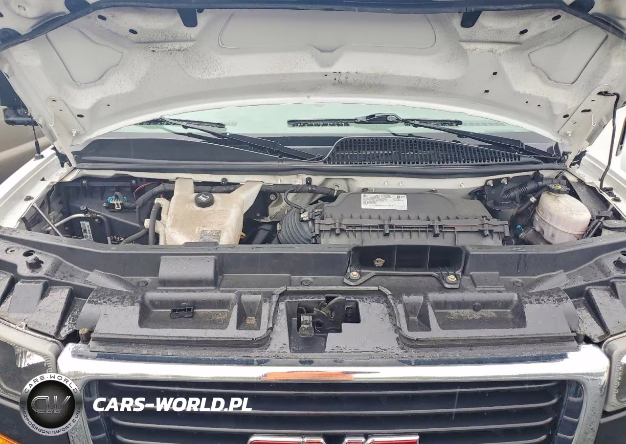 2021 GMC Savana Cutaway G3500 VIN:1GD07RF70M1211604 - 11