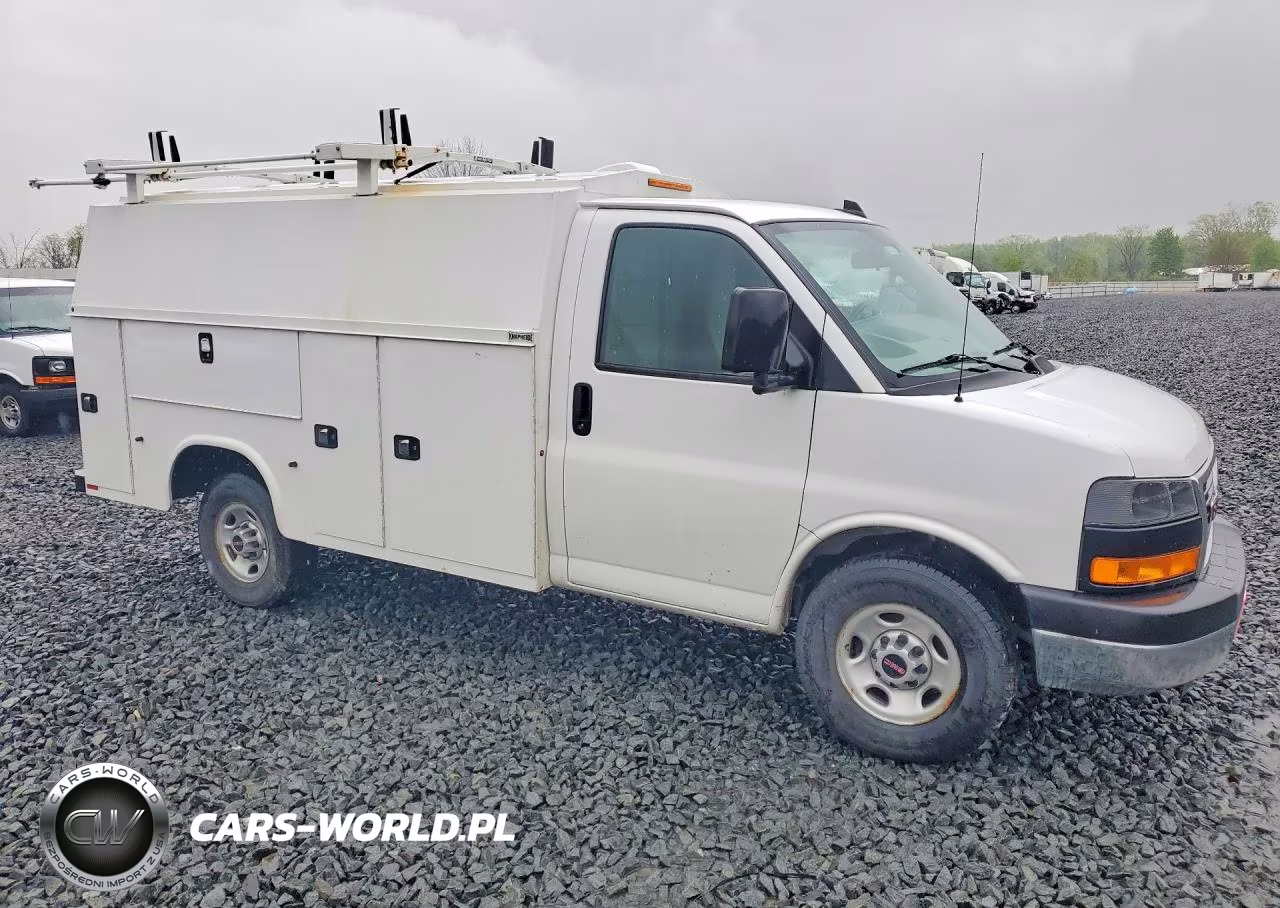 2021 GMC Savana Cutaway G3500 VIN:1GD07RF70M1211604 - 4