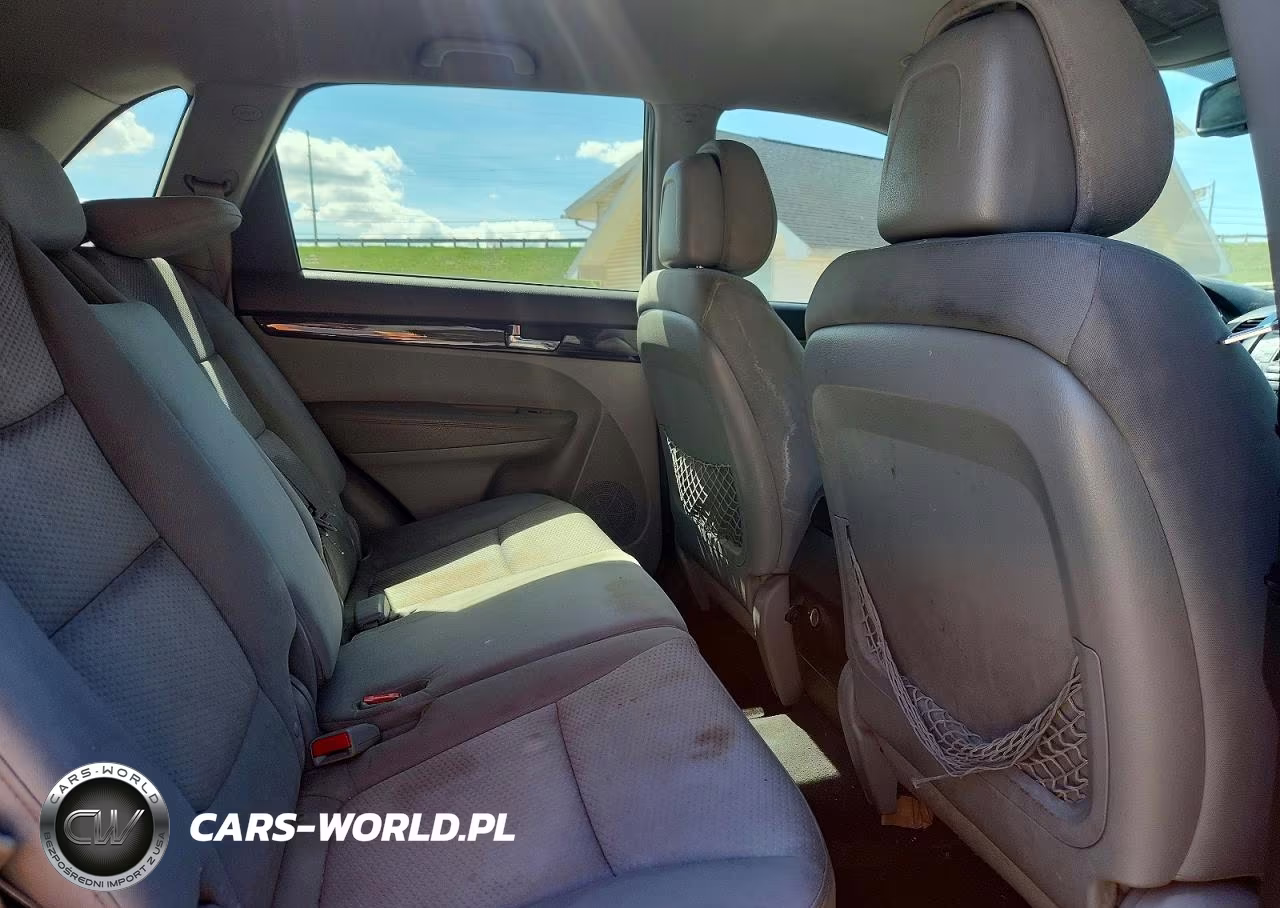 2011 Kia Sorento Lx VIN:5XYKT4A1XBG174637 - 11