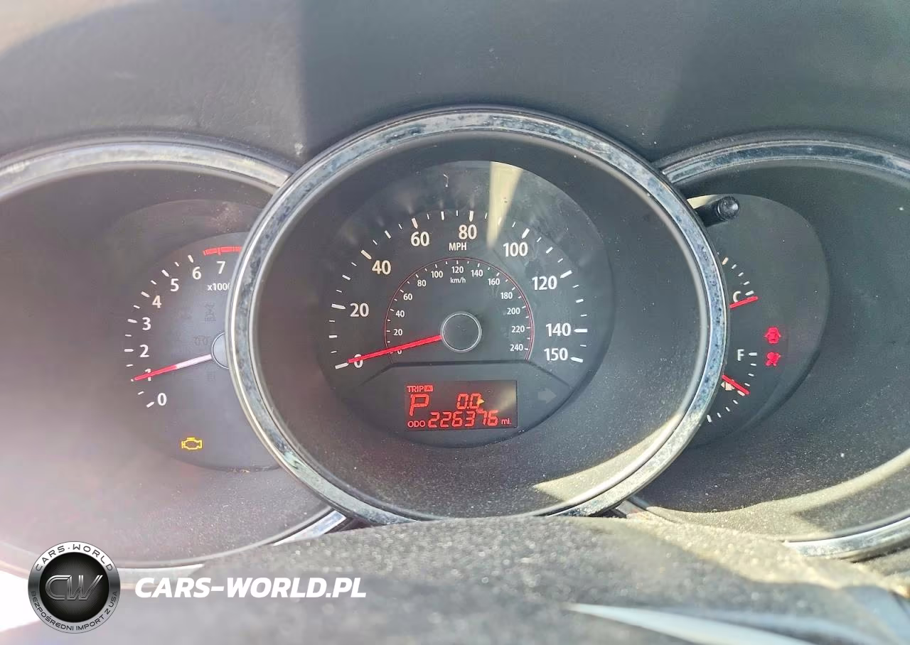 2011 Kia Sorento Lx VIN:5XYKT4A1XBG174637 - 9