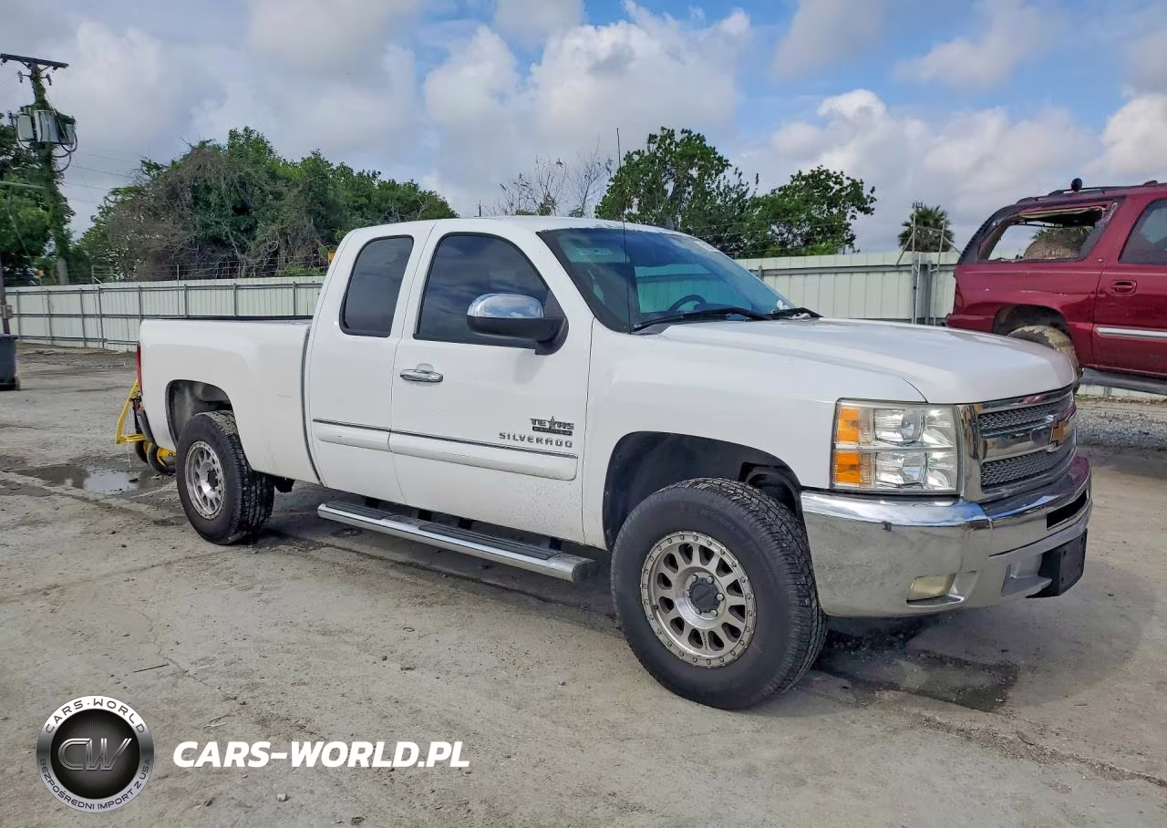 2013 Chevrolet Silverado C1500 Lt VIN:1GCRCSE03DZ192213 - 4