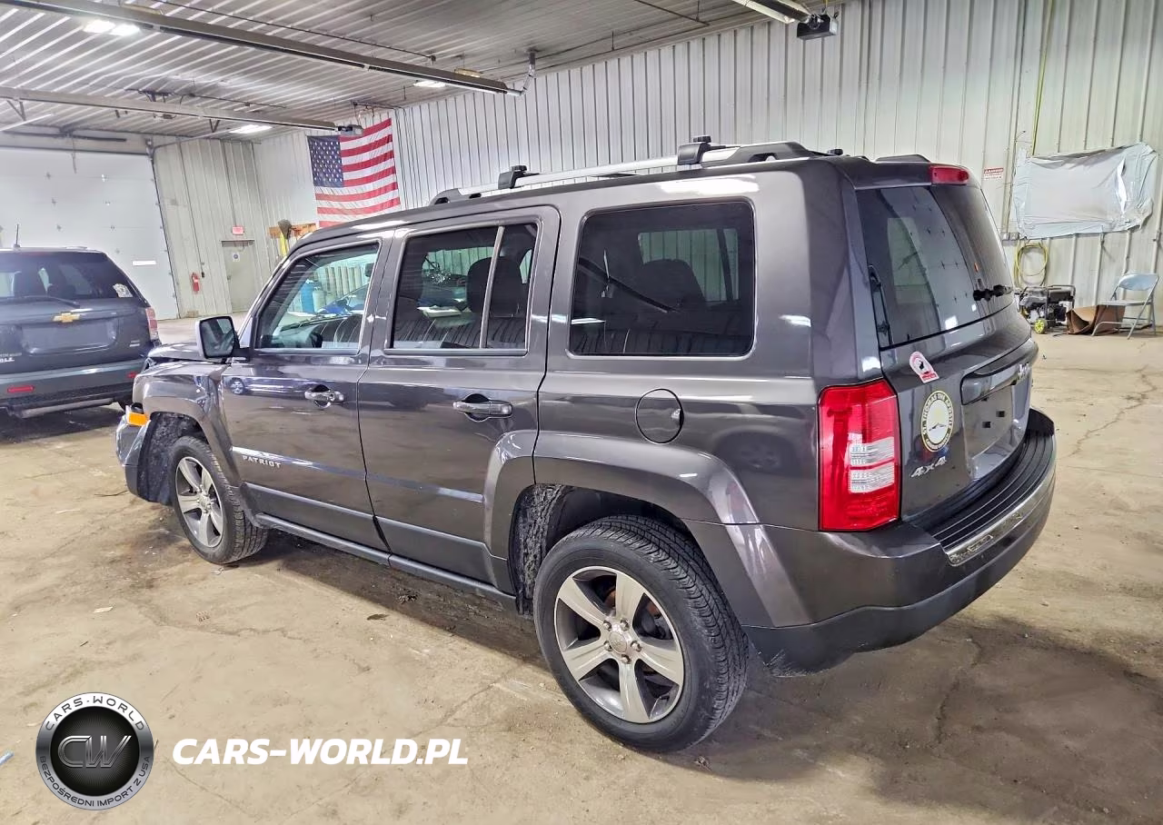 2016 Jeep Patriot Latitude VIN:1C4NJRFB3GD586101 - 2