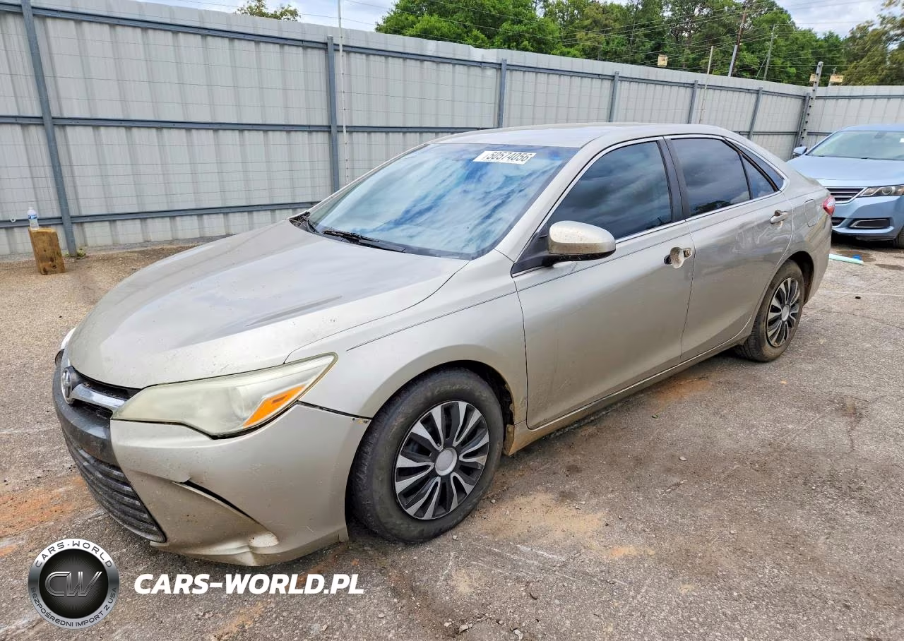 2015 Toyota Camry Le