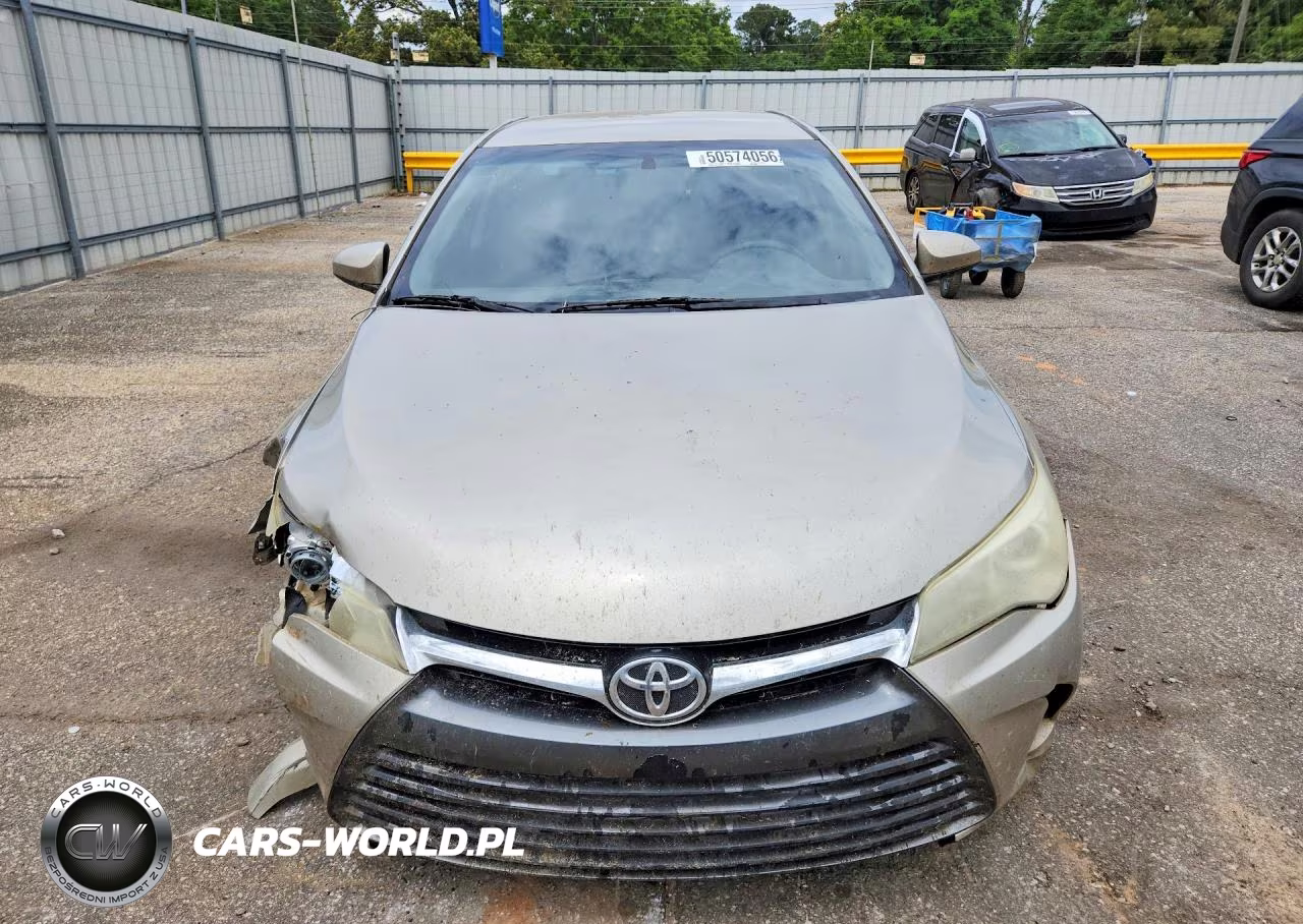 2015 Toyota Camry Le VIN:4T1BF1FK8FU049093 - 5