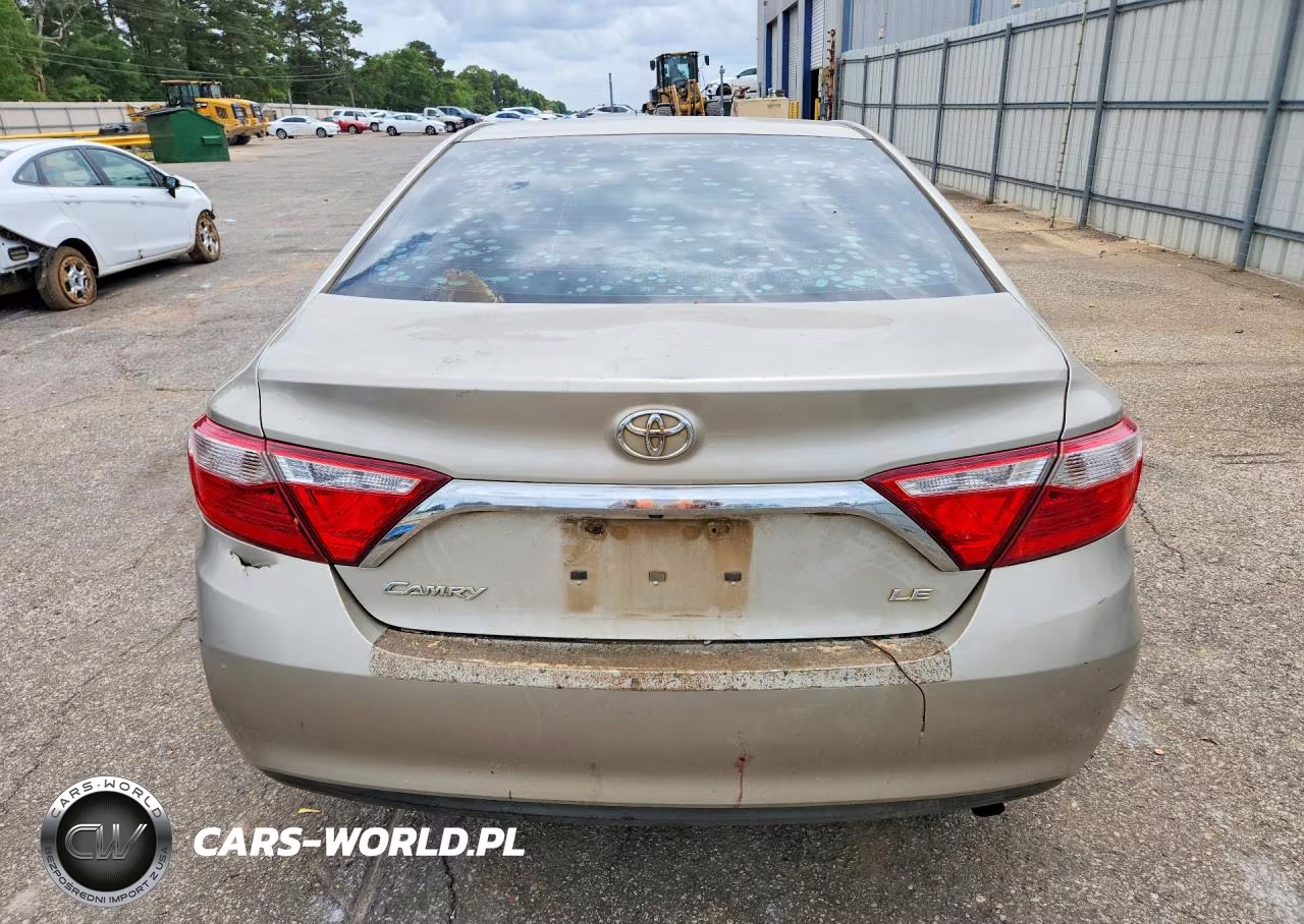 2015 Toyota Camry Le VIN:4T1BF1FK8FU049093 - 6
