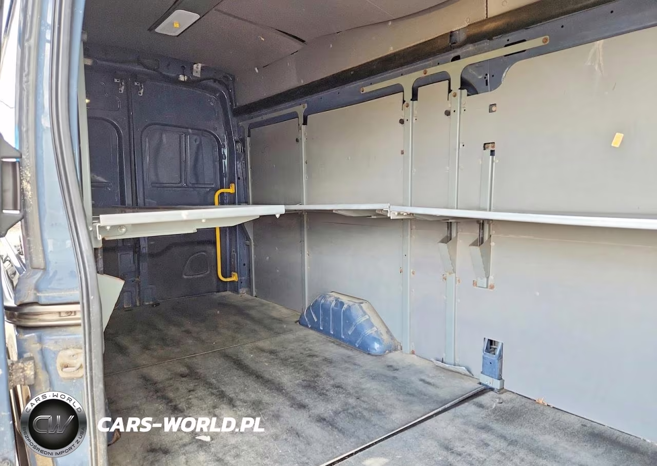 2020 Ford Transit T-250 VIN:1FTBR3X84LKB32733 - 10