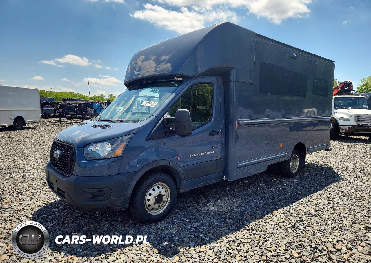 2021 Ford Transit Delivery Truck