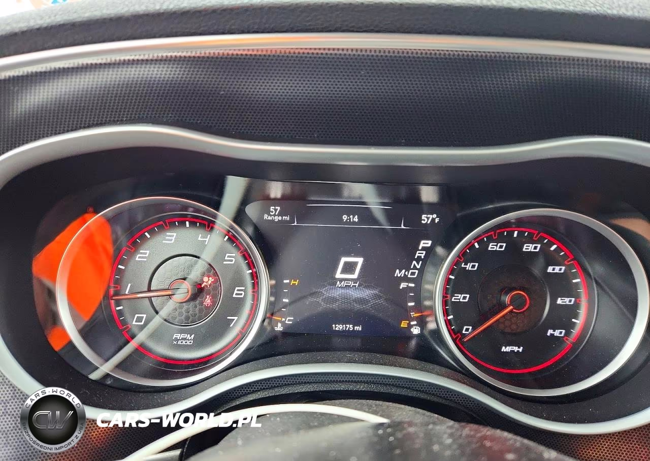 2018 Dodge Charger Sxt Plus VIN:2C3CDXHG2JH158241 - 9