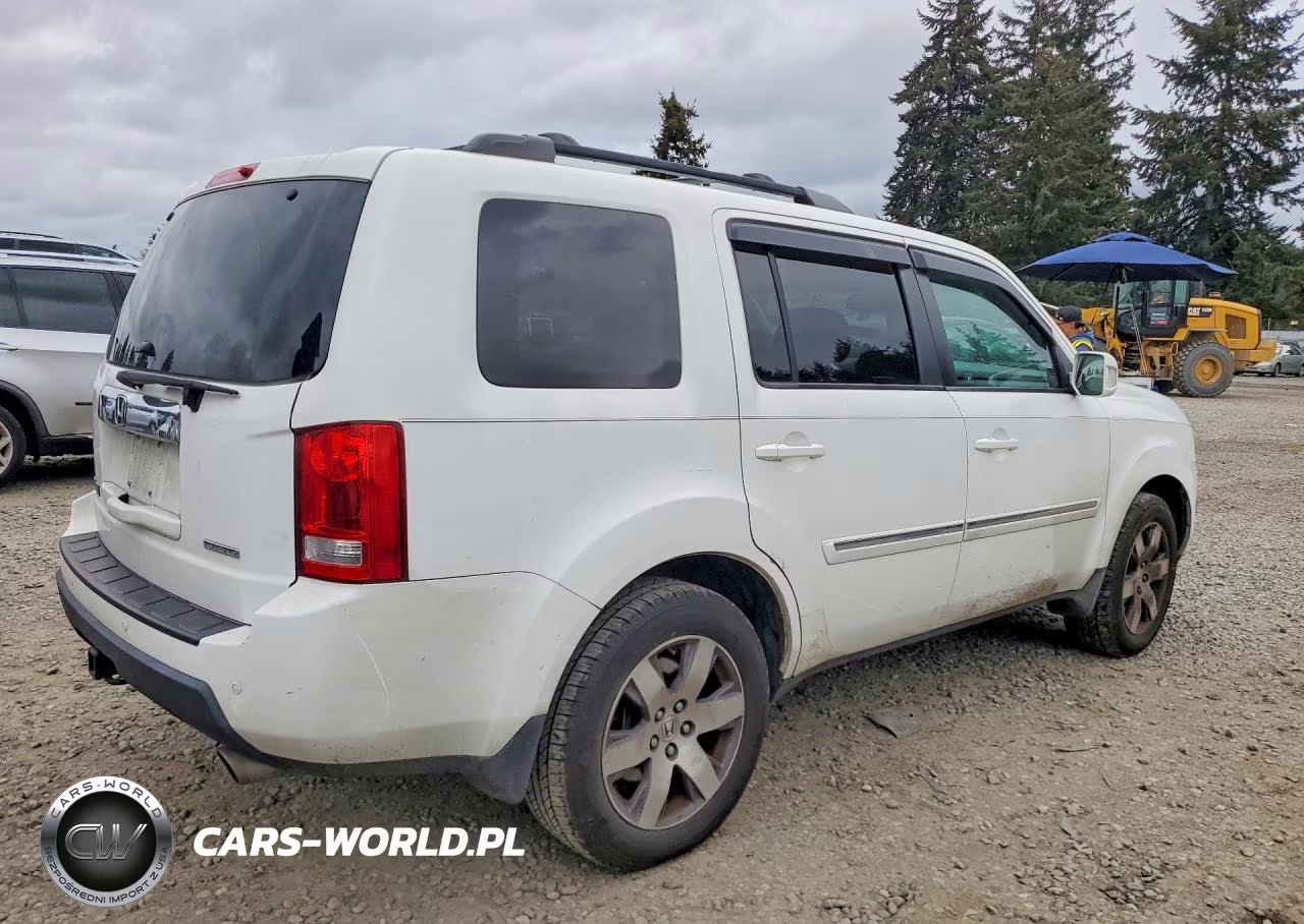 2009 Honda Pilot Touring VIN:5FNYF38989B009615 - 3