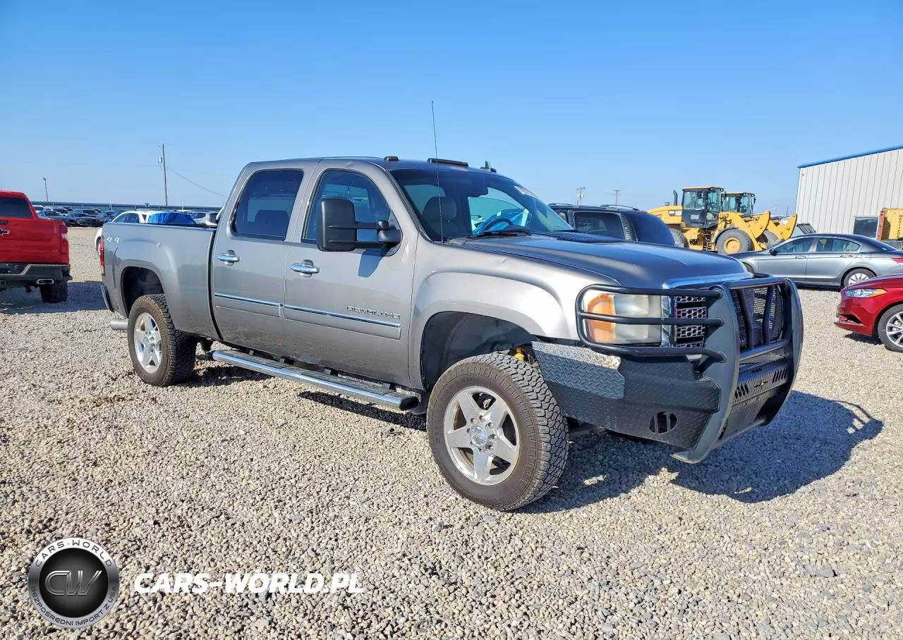 2014 GMC Sierra K2500 Denali VIN:1GT125E89EF151403 - 4