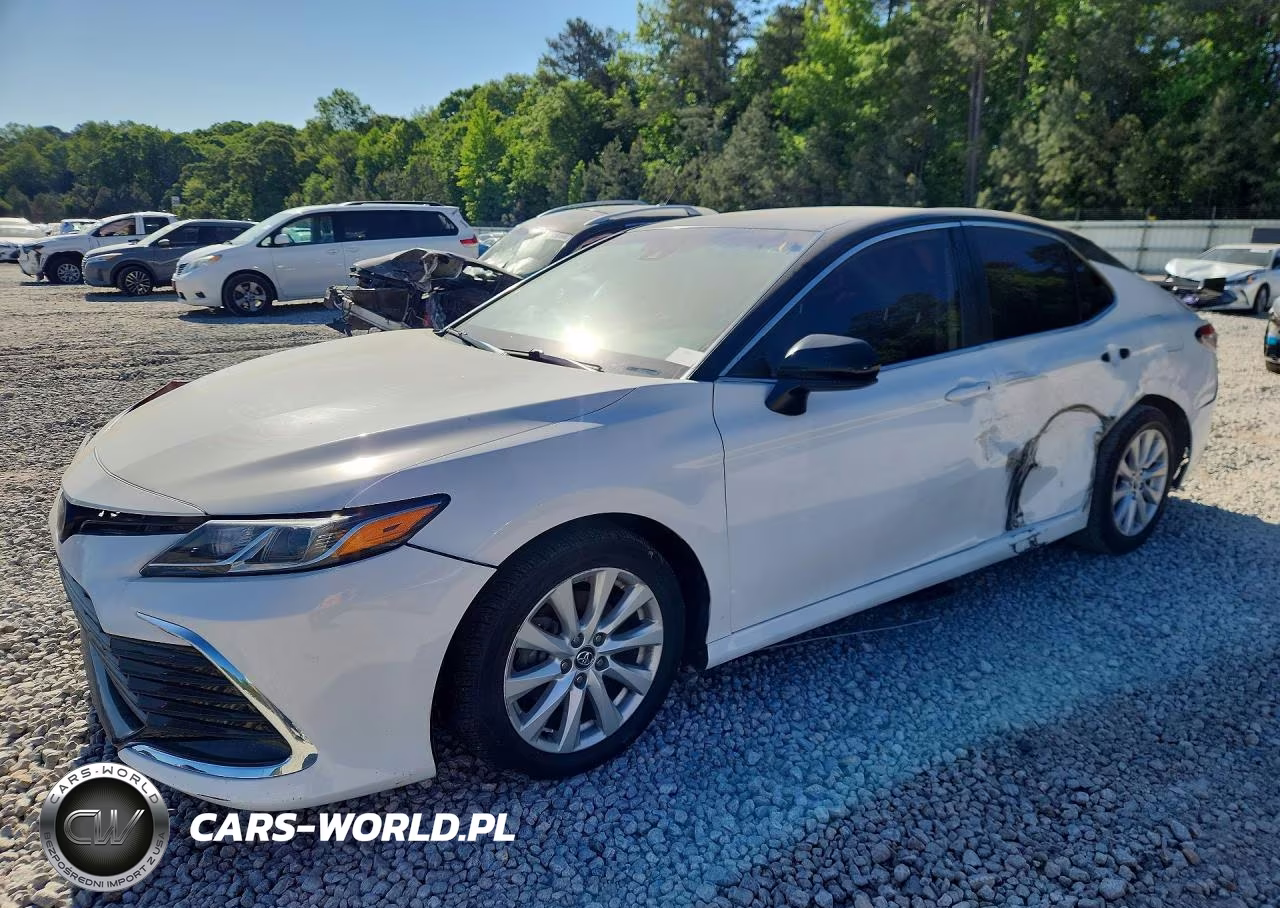 2020 Toyota Camry Le
