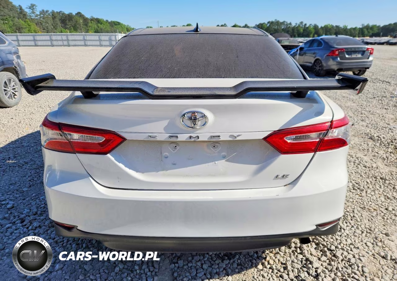 2020 Toyota Camry Le VIN:4T1C11AK6LU342741 - 6