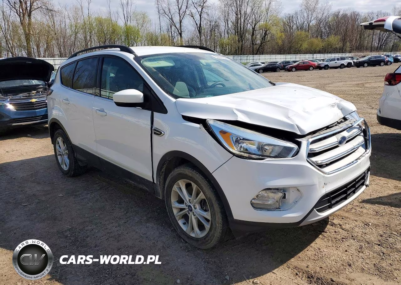 2018 Ford Escape Se VIN:1FMCU9GD3JUB71197 - 4