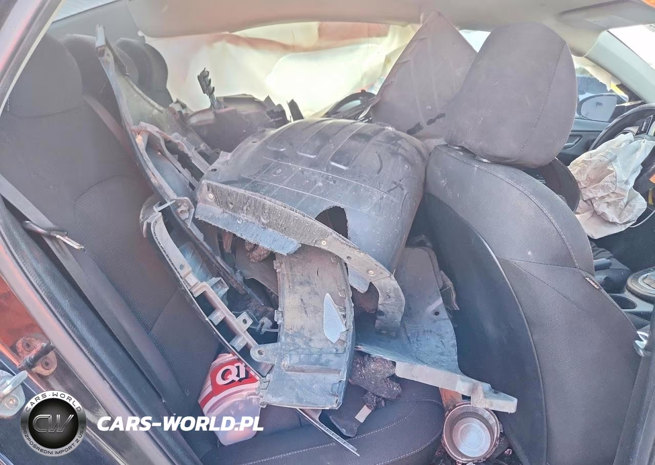 2019 Kia Forte Lxs VIN:3KPF24AD0KE013290 - 10