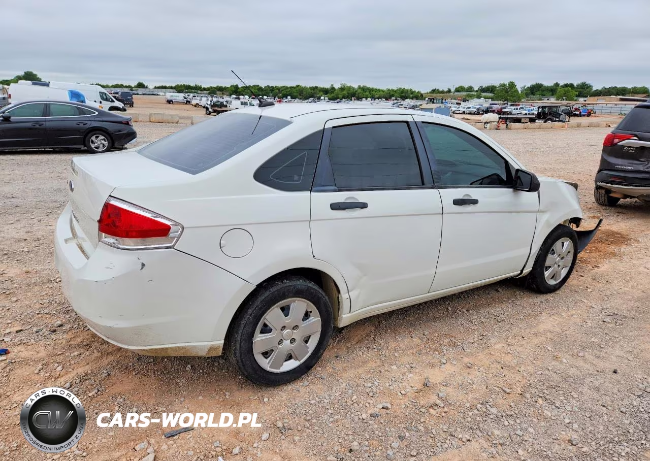 2010 Ford Focus S VIN:1FAHP3EN0AW240187 - 3