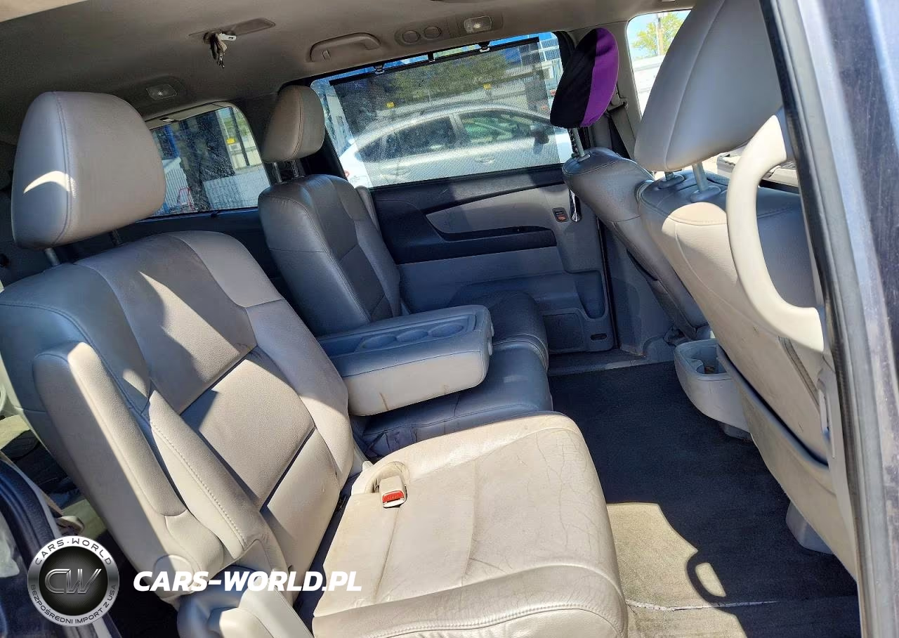 2014 Honda Odyssey Touring VIN:5FNRL5H97EB041894 - 11