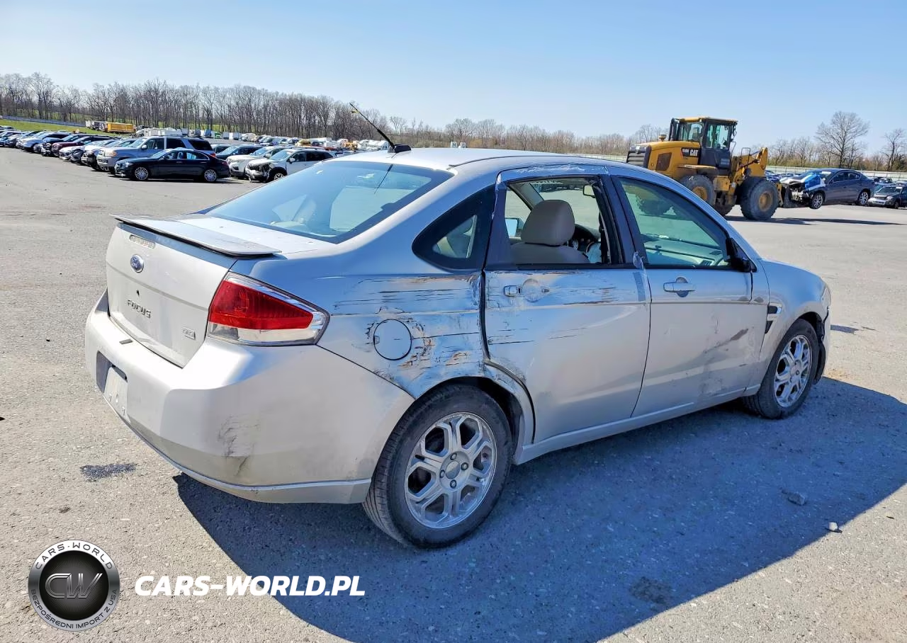 2008 Ford Focus Se VIN:1FAHP35N28W259401 - 3