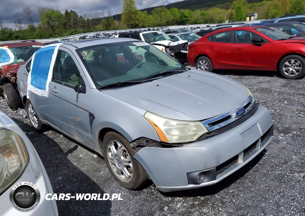 2008 Ford Focus Se VIN:1FAHP35N28W259401 - 4