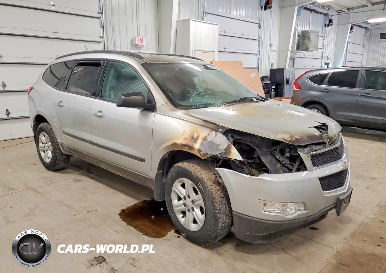 2011 Chevrolet Traverse Ls VIN:1GNKRFED4BJ355223 - 4