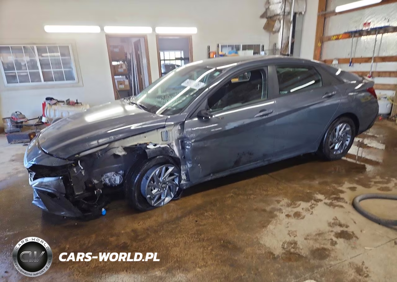 2024 Hyundai Elantra Blue – zdjęcie 1 z 13