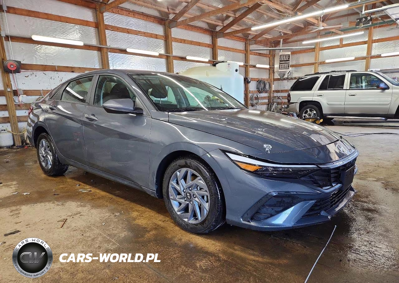 2024 Hyundai Elantra Blue VIN:KMHLM4DJ2RU097604 - 4