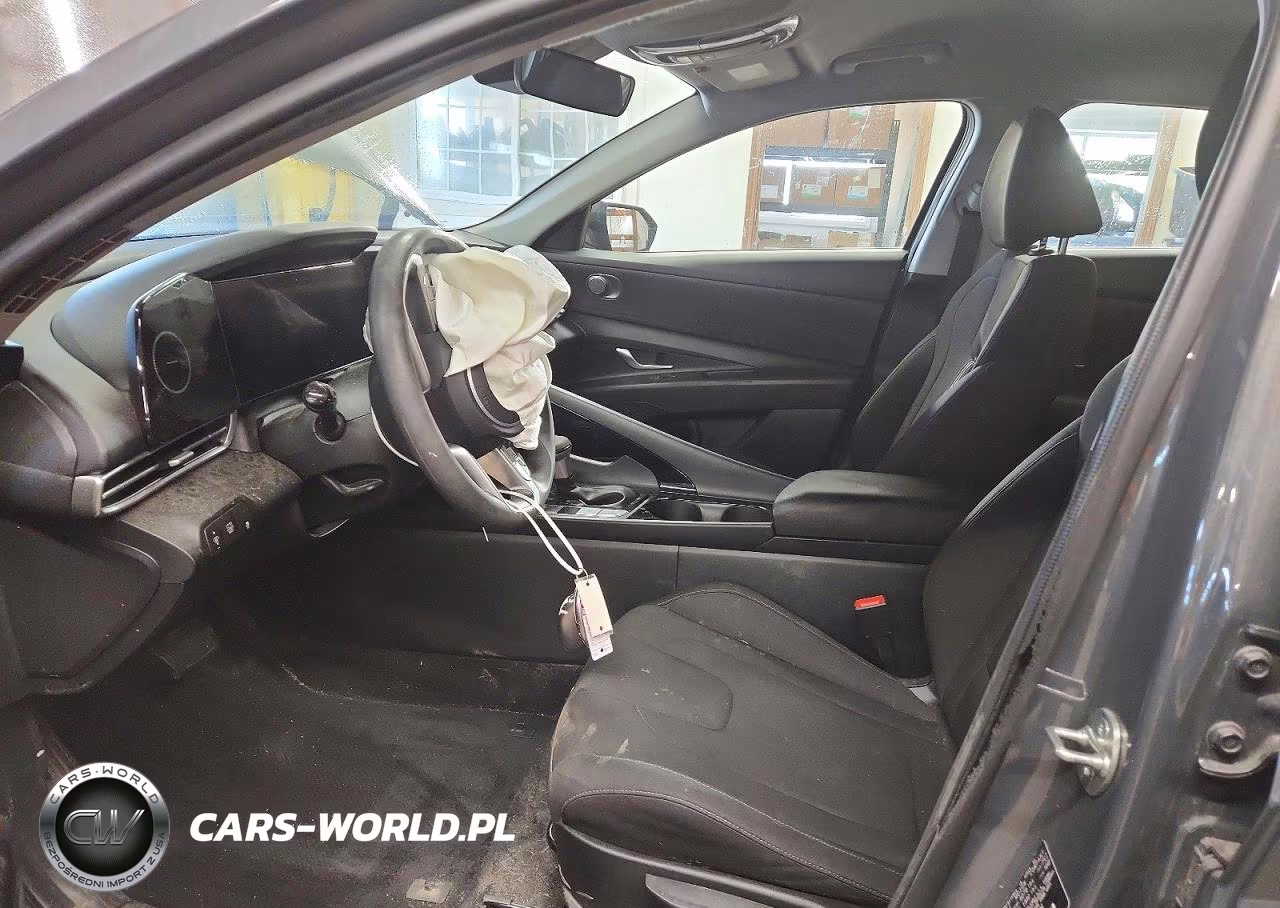 2024 Hyundai Elantra Blue VIN:KMHLM4DJ2RU097604 - 7