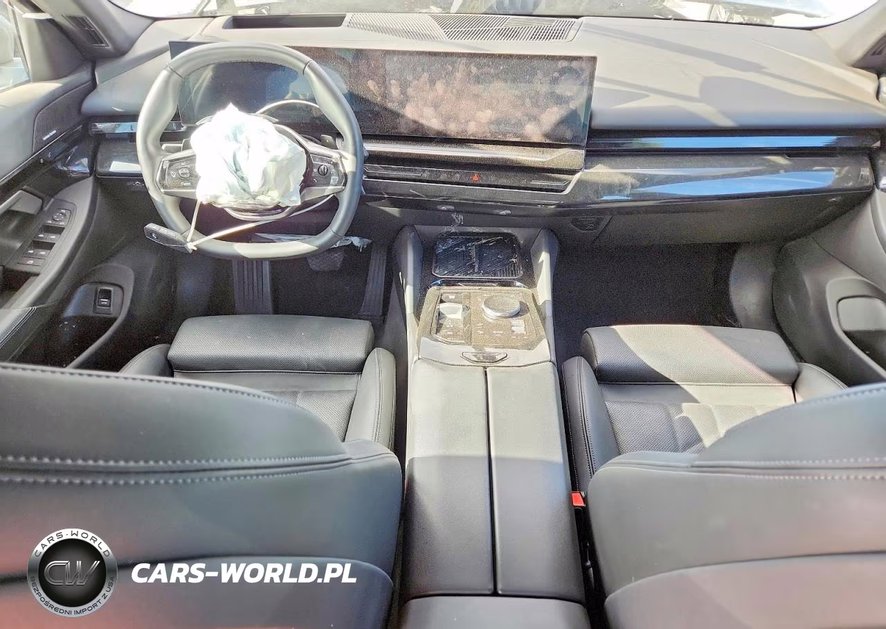 2024 BMW 530 Xi VIN:WBA53FJ00RCS45551 - 8